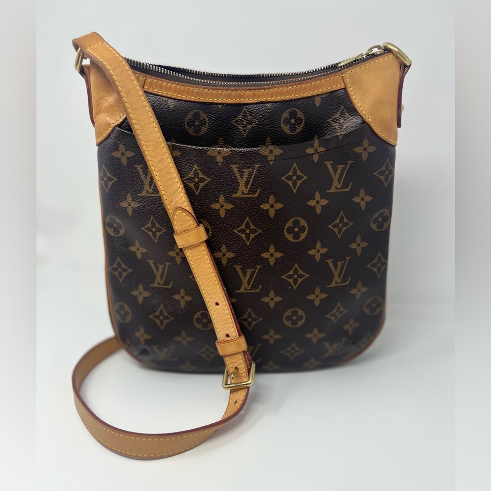 Louis Vuitton Crossbody shoulder bag Odeon